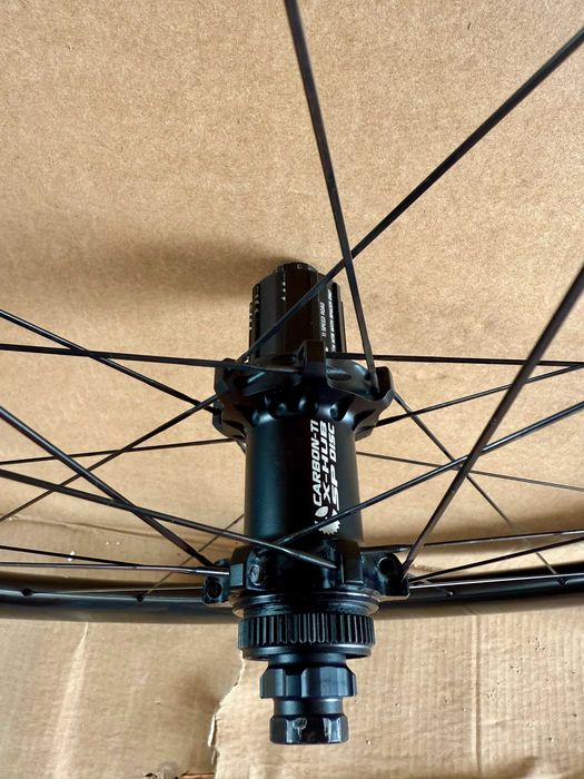 Rodas Duke Baccara Ultra 36 SLR2 + Cubos Carbon-Ti