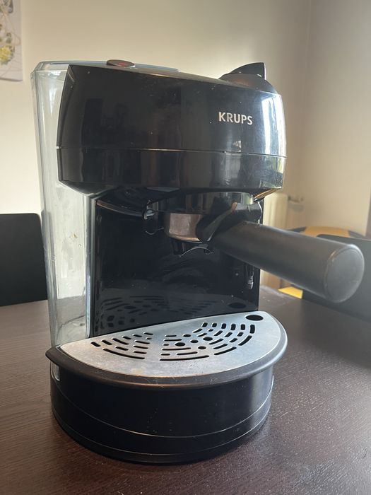 Máquina de Café Espresso KRUPS Type F920 Estado Razoável
