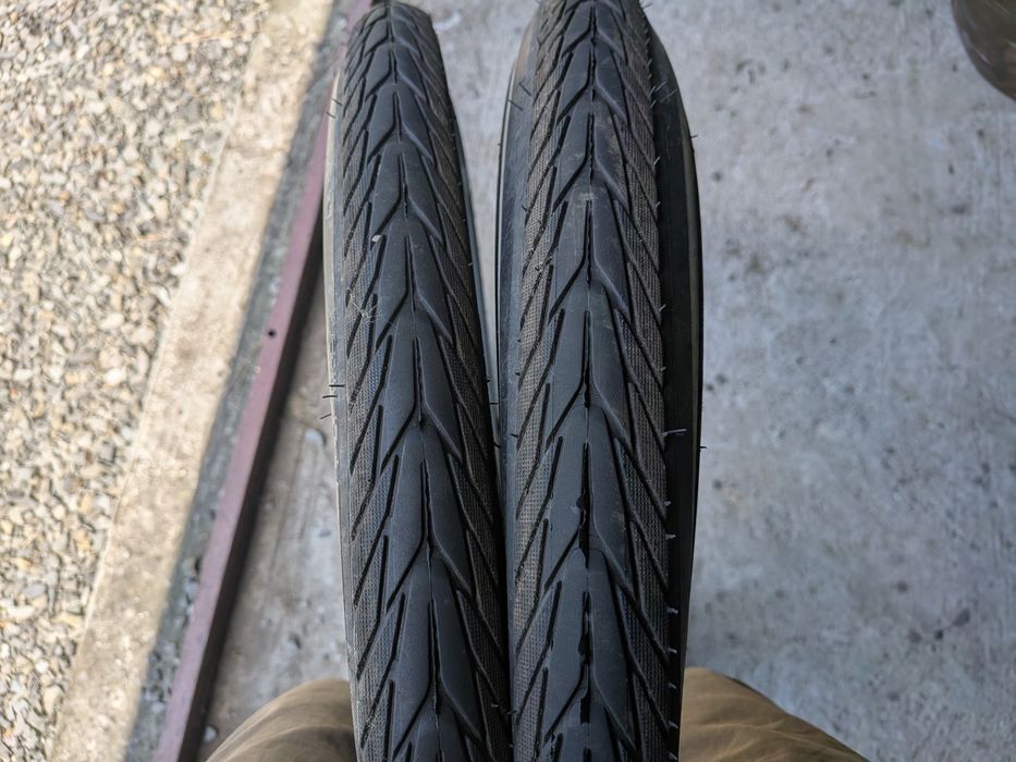 Opona Schwalbe 28x1,75 addixe g-guard