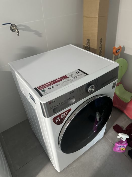 Maquina Lavar Roupa LG 10,5kg (Como nova/ ainda com Garantia) idos
