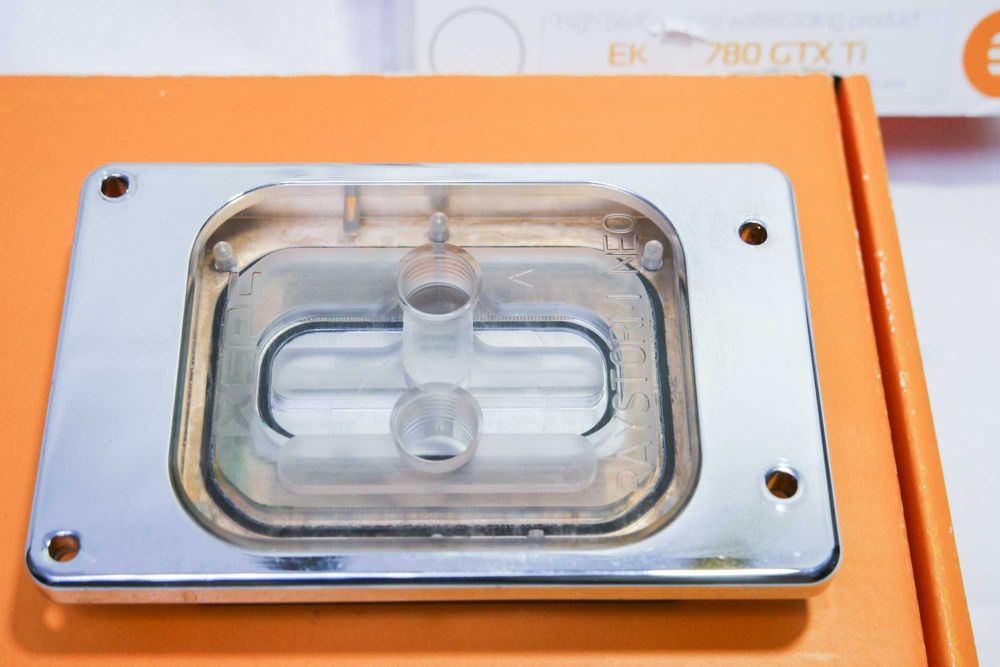 водоблок XSPC Raystorm NEO TR4 для threadripper