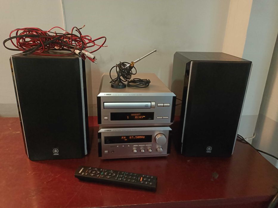 wieża Yamaha RX- E 100 i CDX E-100 kolumny NX E-100 Pianocraft