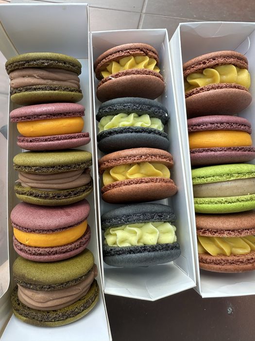 Макарон макаронс макарун десерт на замовлення в наявності