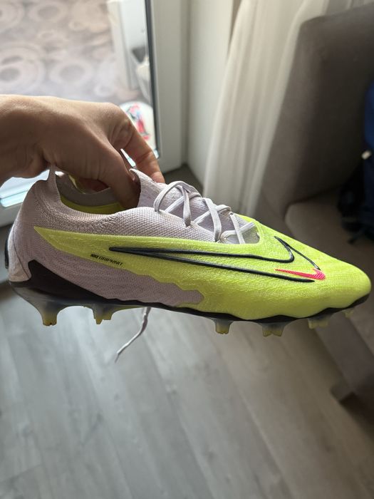 Бутси Nike Phantom (оригінал)42 р. (26,5 см)