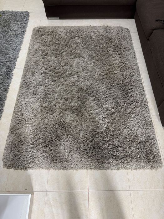 Tapete Fofo / Shaggy de Pelo Alto - Cor Neutra (1.40m x 1.95m)