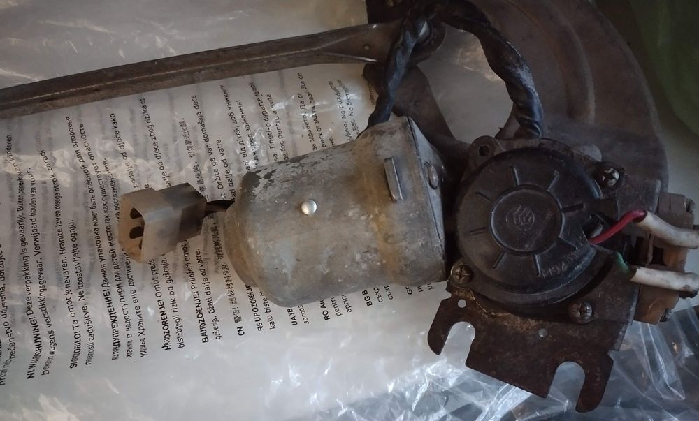 Продам трапецию для дворников с моторчиком на Ваз 2101-2107