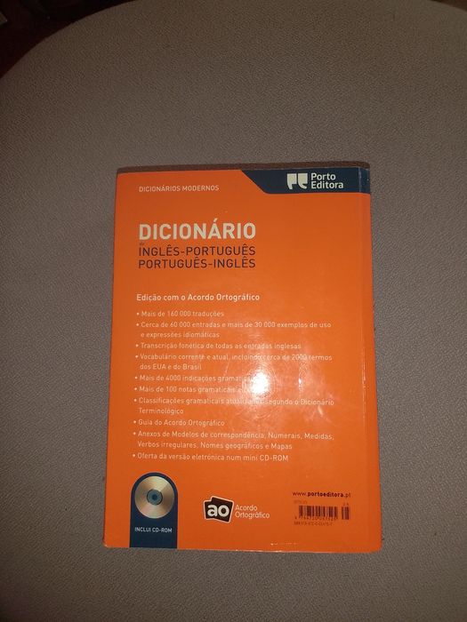 Dicionário Português -Ingles novo com Cd
