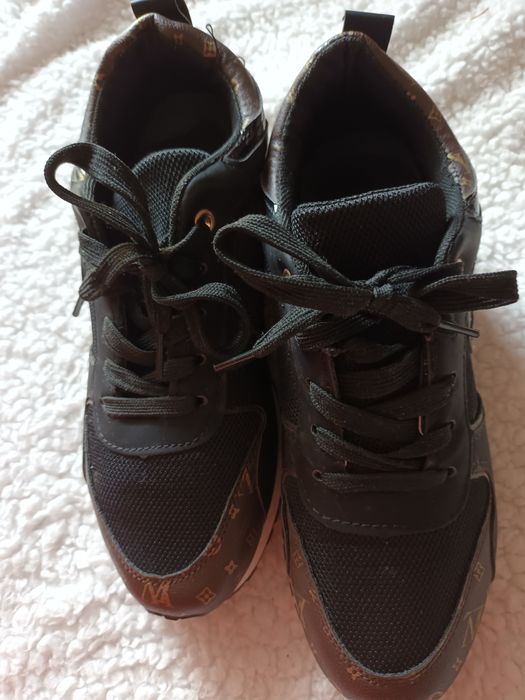 Adidasy ciemny brąz