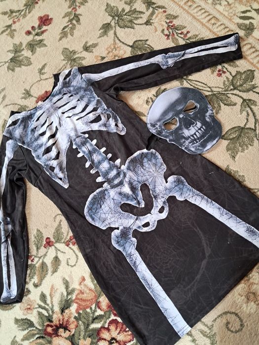 Карнавальный костюм скелет. Хэллоуин.