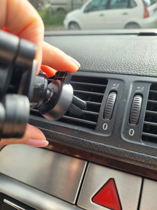 Suporte de telemóvel para carro