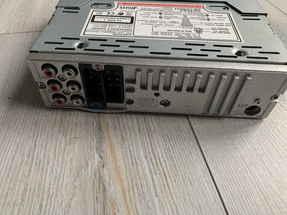 Radio Xomax usb karta