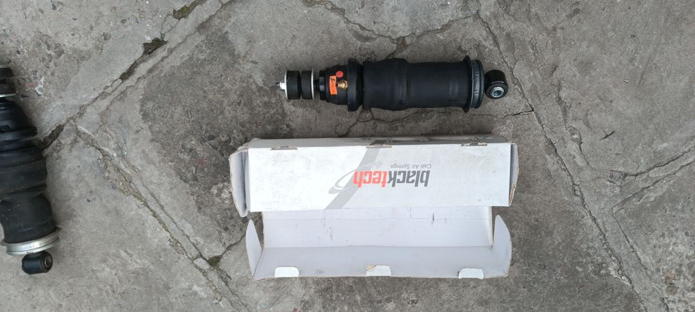 Амортизатори кабіни