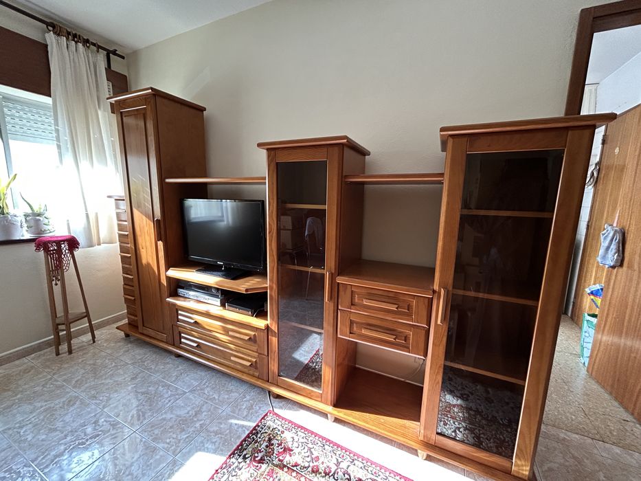 Móvel Estante e Cristaleira