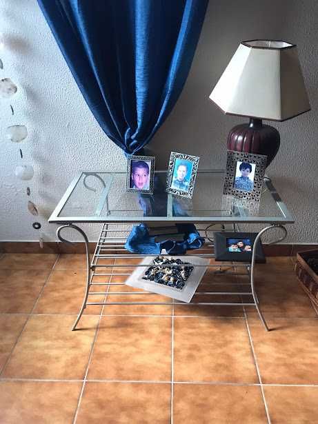 Mesa de apoio em vidro