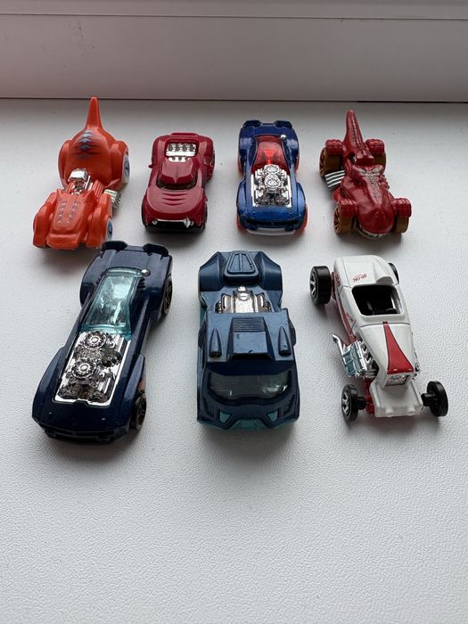 Продам машинки Hot wheels