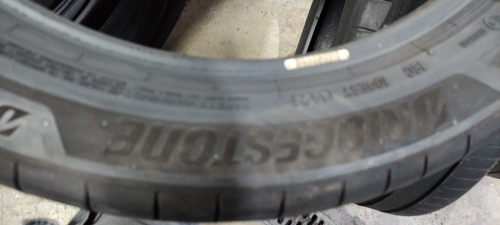 Pneus245/45/20 Bridgestone semi novos
