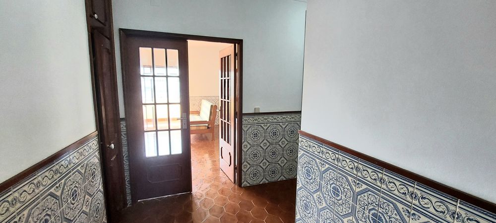 T1 com elevador e vista mar