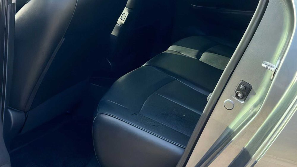 Nissan LEAF SL      2015