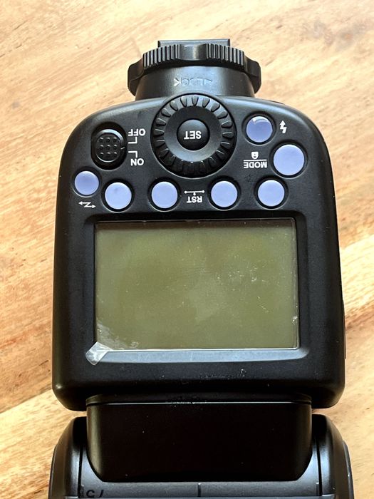 Godox V860IIS (Sony) + X1 T2.4G S Flash Trigger – Unused64752113378562122