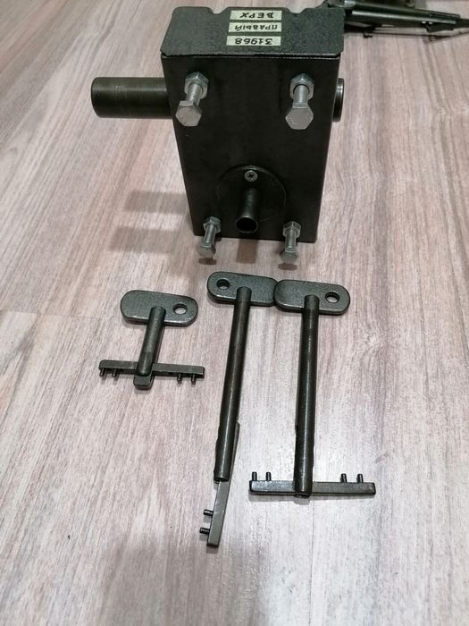 Замок гаражный журавль с падающим ключом: 1 500 грн. - Дверные замки и ...