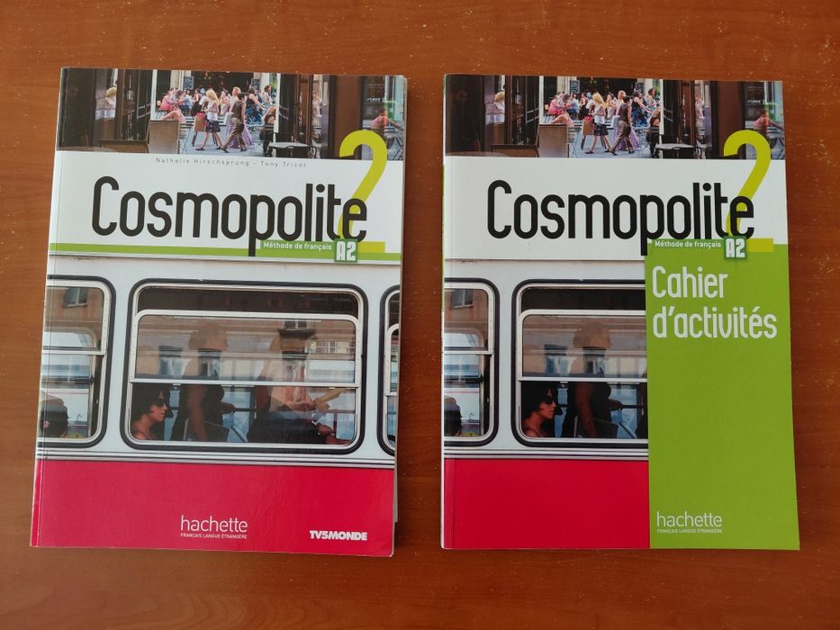 Livros de Francês e cadernos de actividades.