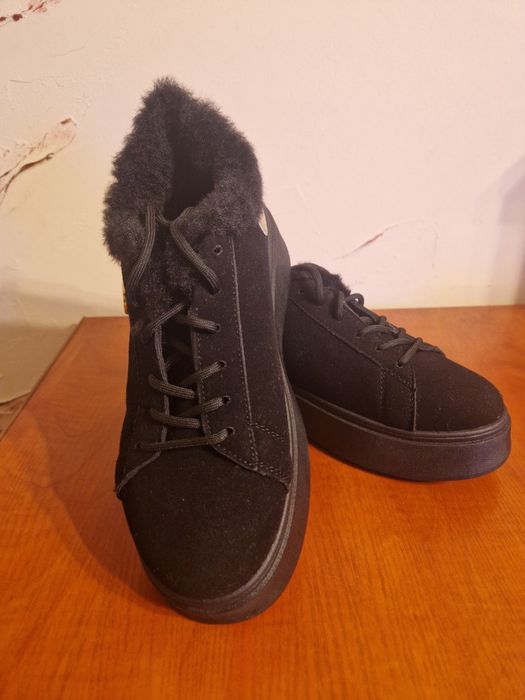 Nowe zimowe buty