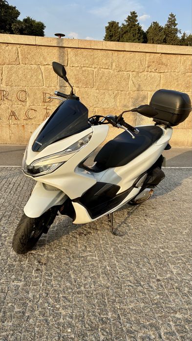 Honda PCX 125 + topcase