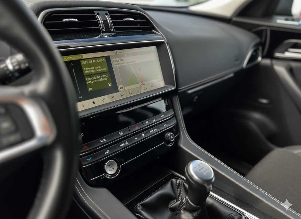 Jaguar F-Pace 2.0d R-Sport | Nacional | 130.000km | Full Look R-Sport