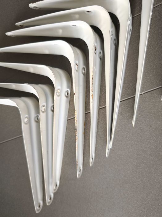 Poleias em metal branco (14cm X 12cm) - valor unitário