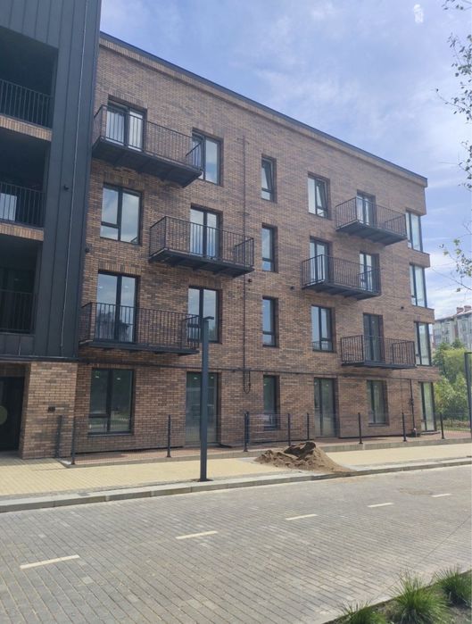 Здана 2-х кімнатна квартира в ЖК Долішній з терасою