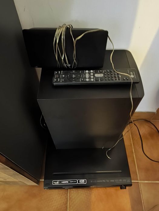Sistema de som home cinema LG (ler anuncio)