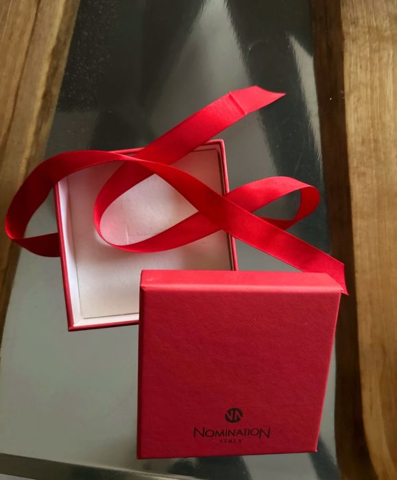 Pudełko Nomination - Prezent na Walentynki