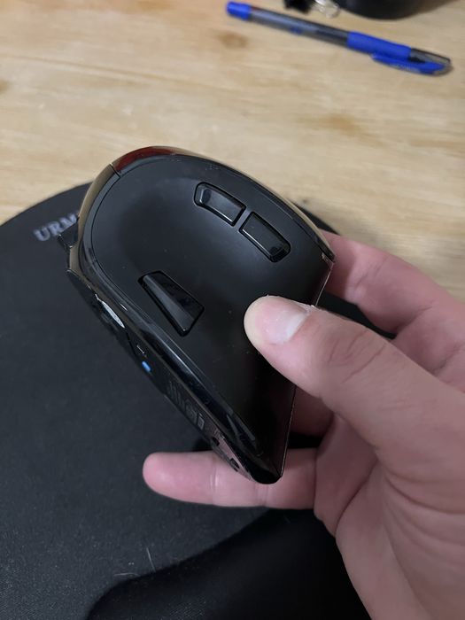 Rato Ergonómico Sem Fios Trust Voxx – 2400 DPI, 9 Botões Programáveis