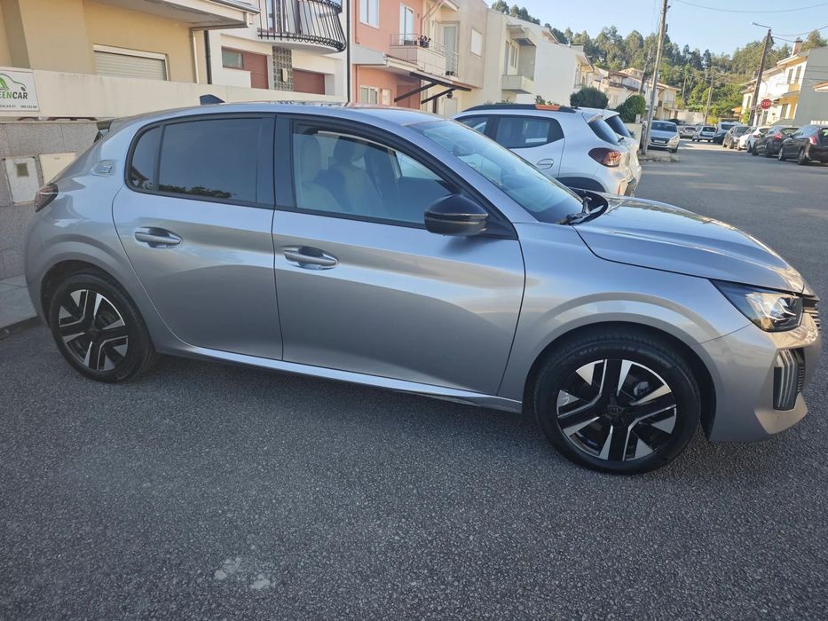 Peugeot e-208 Allure