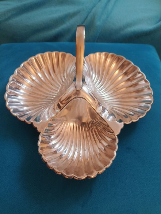 Kabaret, patera, plater, Anglia.