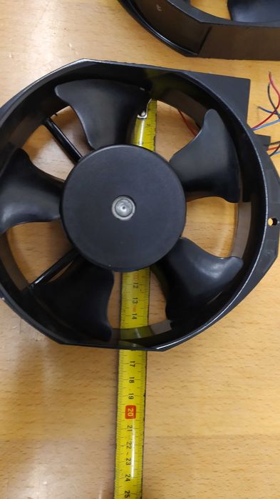 Cooler Nidec 12VDC64550414619905123