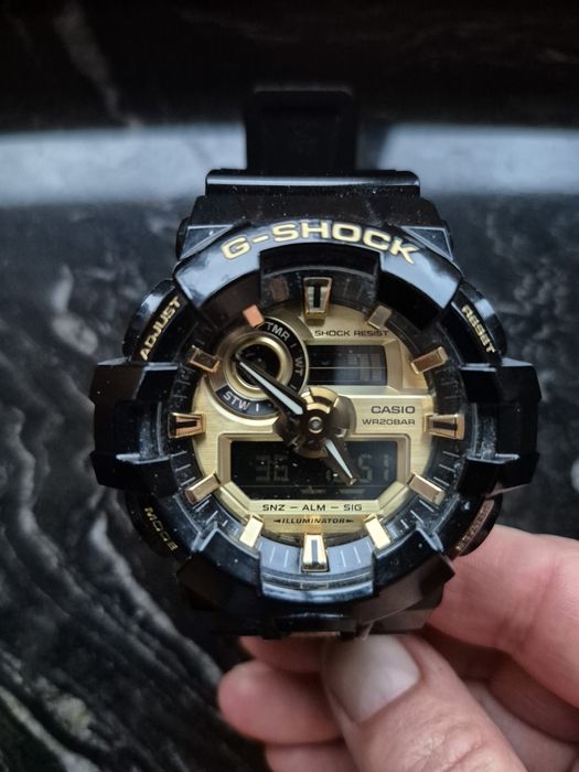 Zegarek G-Shock czarno- złoty