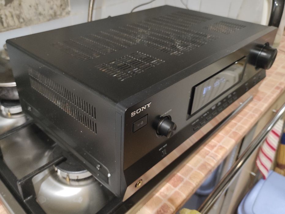 Продам ресивер SONY STR-DH520.Выход 5.1.Наложка