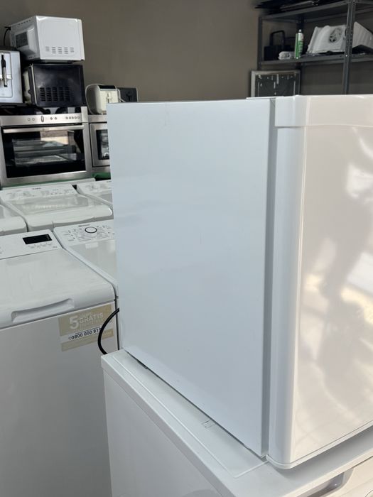 Kostka  Mini  lodówka Severin  Ks9827  biała