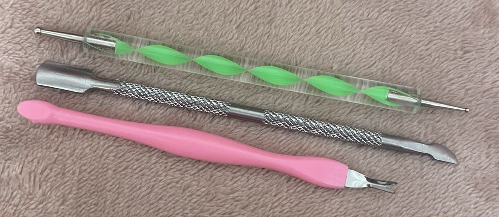 Zestaw akcesoriów do manicure