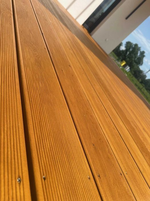 Deska tarasowa modrzew syb. 27x142 mm  300 i 570 cm