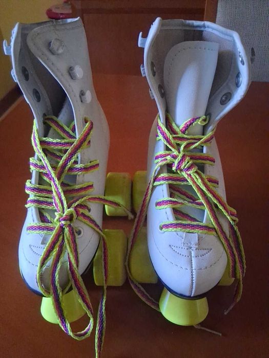 Patins 4 rodas de criança