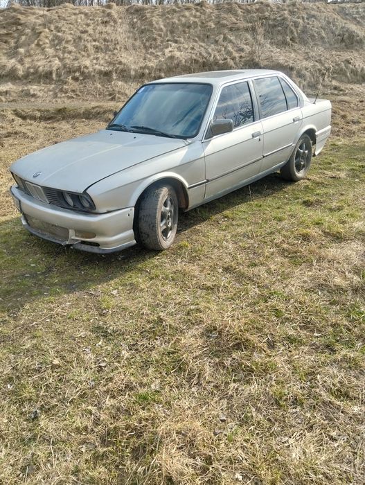 Продам БМВ  Е30 2.4 дизель