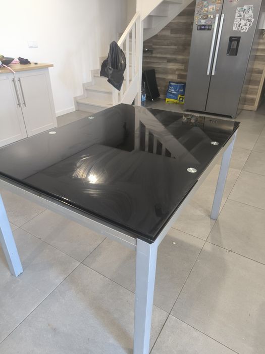 Mesa Extensível em Vidro (com perfis em alumínio)