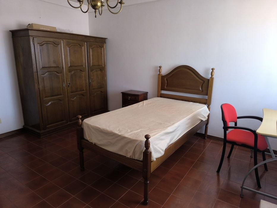 Aluga-se quartos individuais para Rapazes - Bairro do Liceu, Aveiro