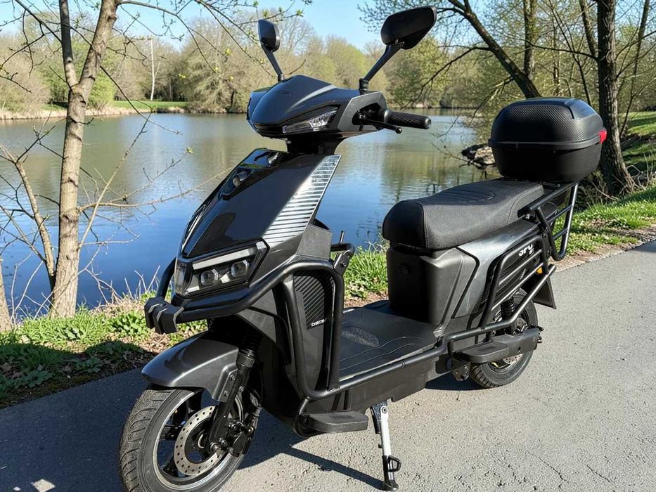 Електроскутер Oscar Sport GT-21 2500W 72V 30Ah LiFePO4 двомісний електробайк