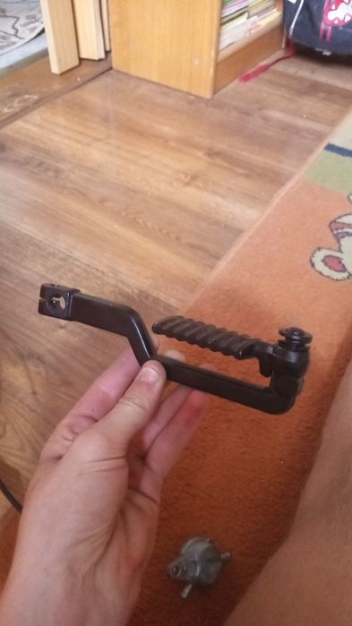 Идеально нова лапка для кік стартера