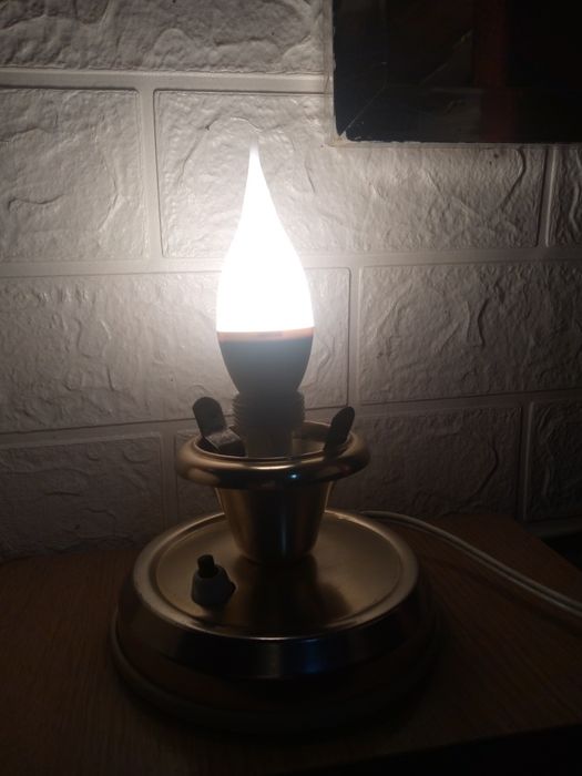 Oryginalna lampa stołowa Szarvasi sygnowana szklany klosz