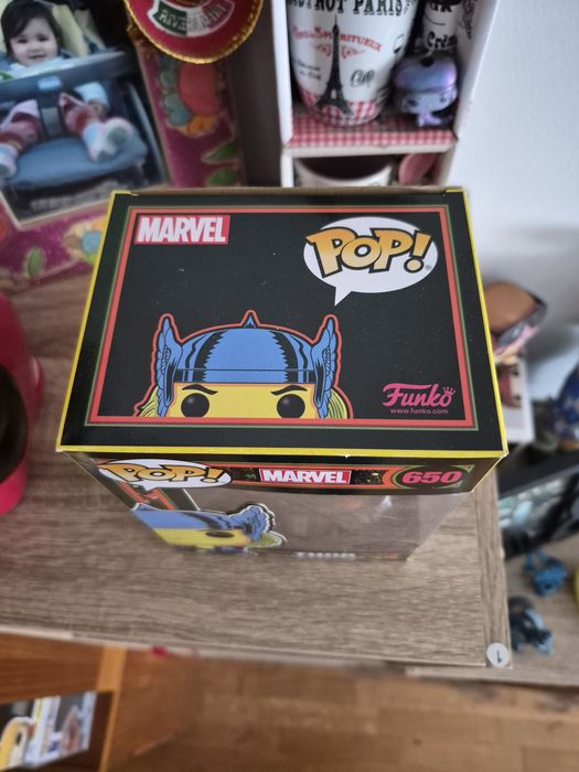 Funko Pop Marvel  - Thor Blacklight Special Edition  560