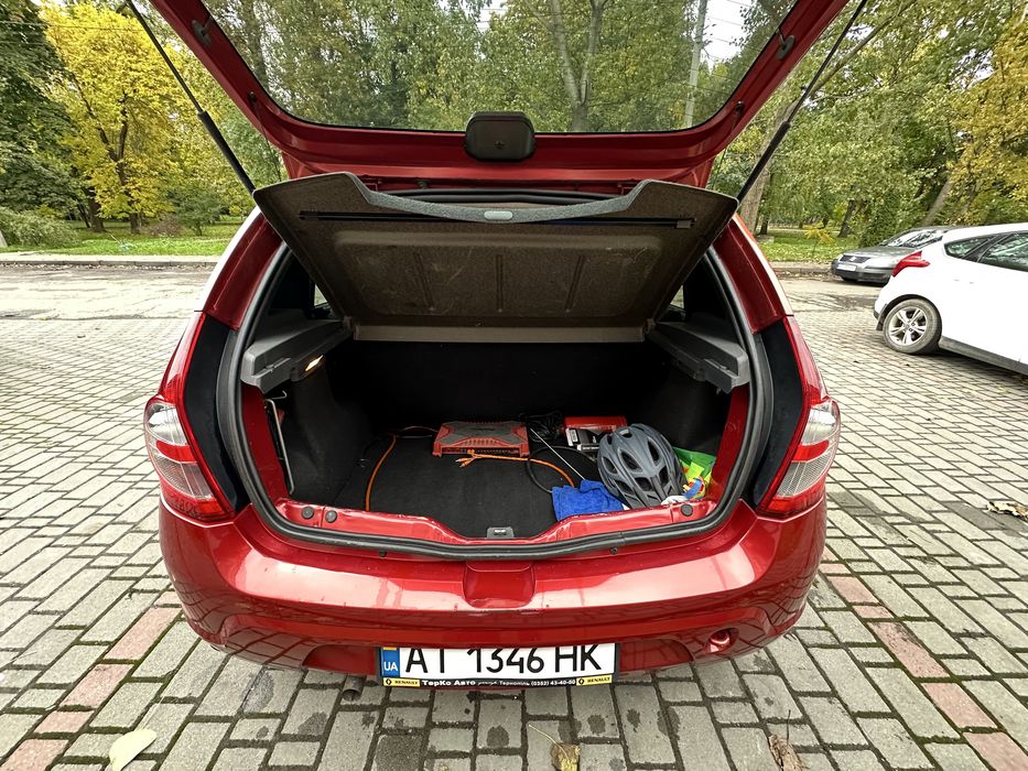 Renault Sandero 2011